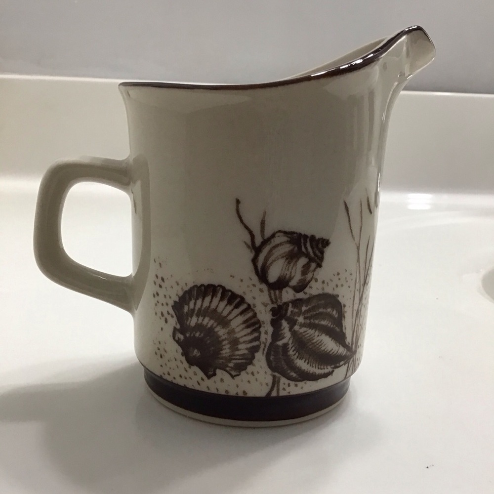 Design Four Stoneware Pottery Creamer Pitcher With Seashells